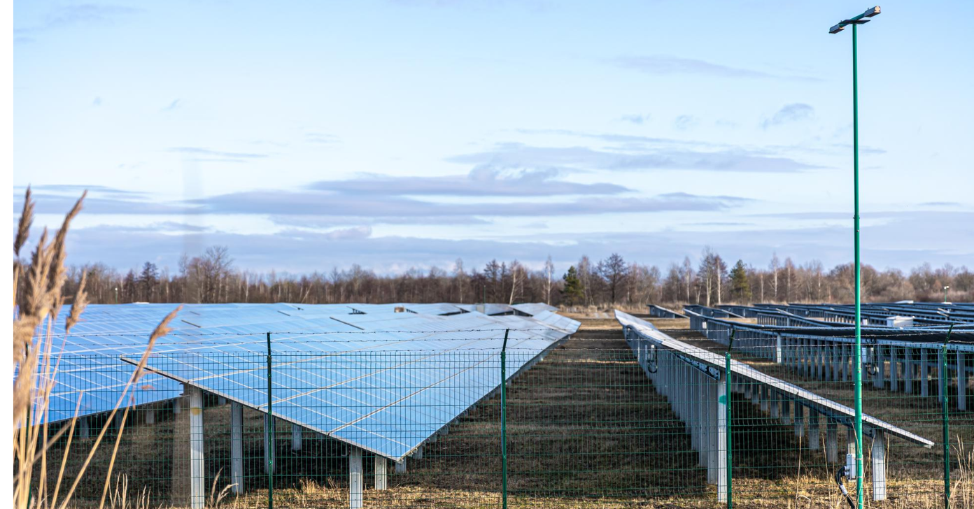 Yoshino Power: Solid-State Portable Stations & Panels for Next‑Gen Energy